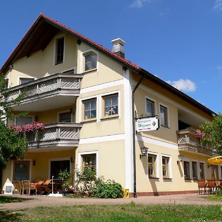 Landgasthof Zum Schloss Birgland Экстерьер фото